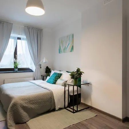 Old Penthouse With A Sky View *