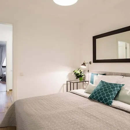 Old Penthouse With A Sky View * Riga