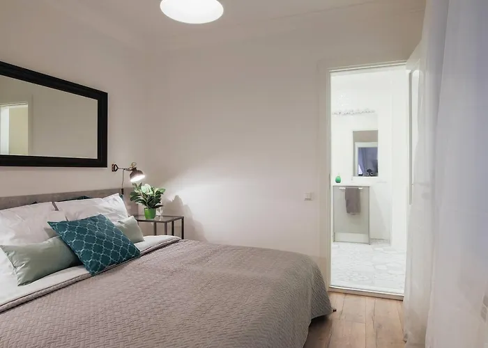 Apartment Old Penthouse With A Sky View