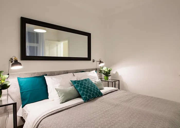 Апартаменты Old Penthouse With A Sky View