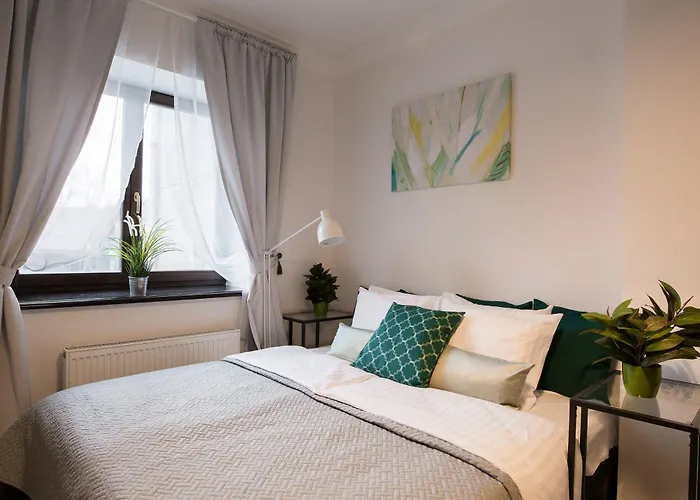 Old Penthouse With A Sky View Апартаменты