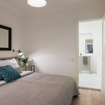 Lejlighed Old Penthouse With A Sky View