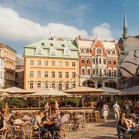 Old Penthouse With A Sky View * Riga
