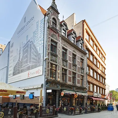 Old Penthouse With A Sky View * Riga